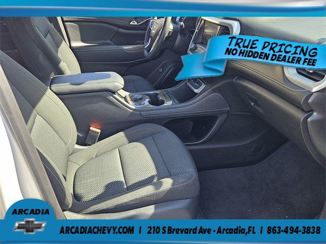 Used 2023 GMC Acadia SLE w/ Driver Convenience Package FWD image 16