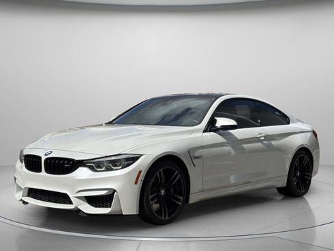 Used 2018 BMW M4 Coupe image 2