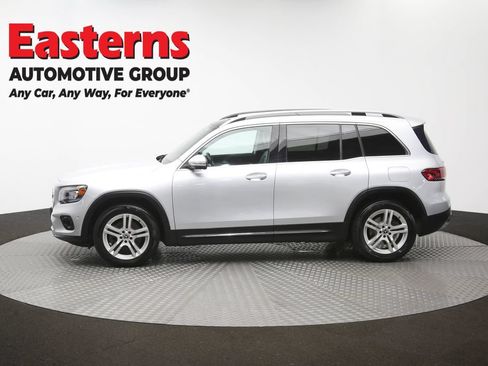 Used 2022 Mercedes-Benz GLB 250 4MATIC w/ Premium Package Lite image 59