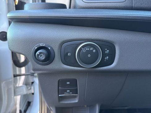 Used 2022 Ford Transit 350 XLT image 12