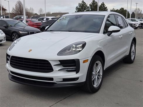 Used 2020 Porsche Macan image 41