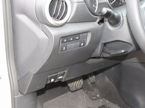 Used 2024 Nissan Versa S w/ Trunk Package image 19