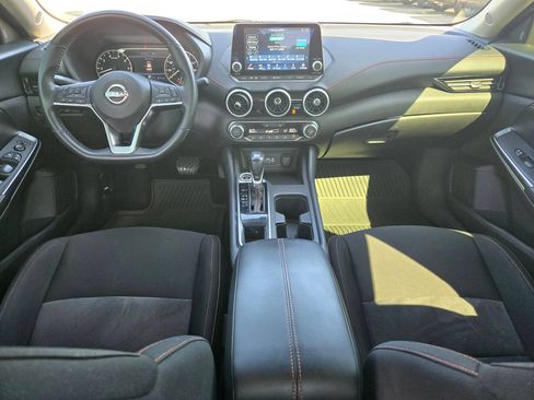 Used 2024 Nissan Sentra SR FWD image 10