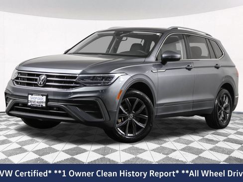 Certified 2023 Volkswagen Tiguan SE w/ Panoramic Sunroof Package AWD/4WD image 2