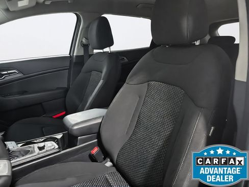 Used 2023 Kia Sportage LX FWD image 25