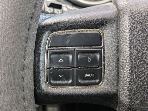 Used 2011 Dodge Journey Mainstreet w/ Flexible Seating Group image 20