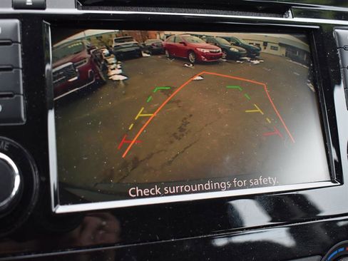 Used 2020 Nissan Rogue S image 17