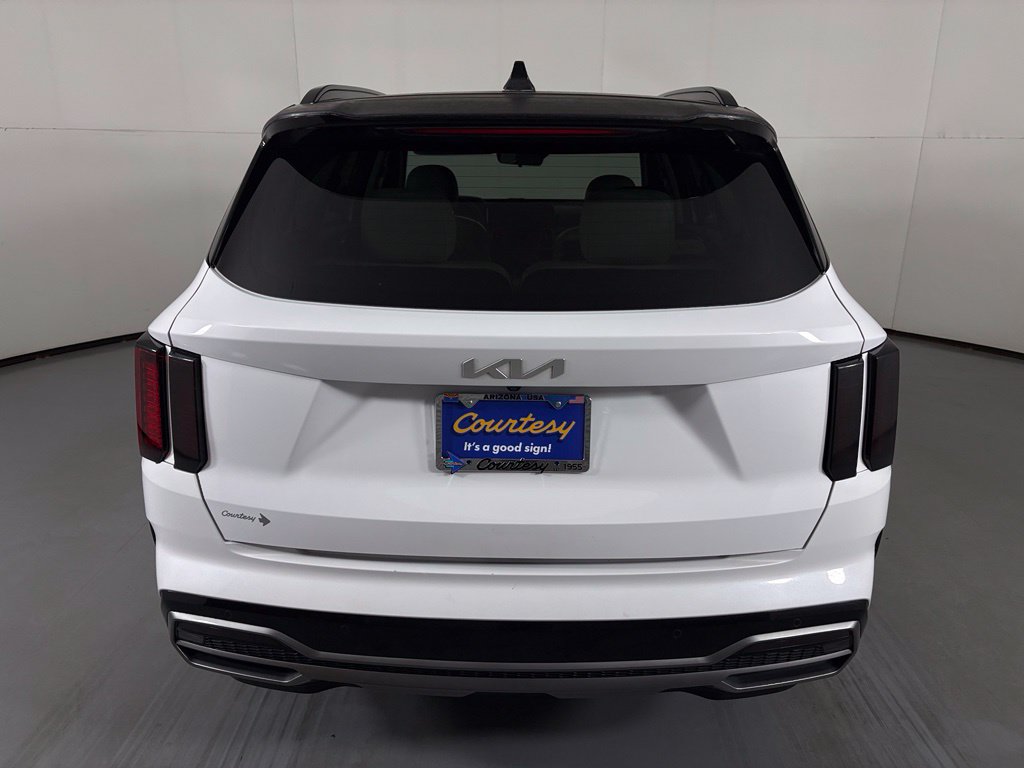 Used 2022 Kia Sorento S w/ Panoramic Sunroof Package FWD image 7