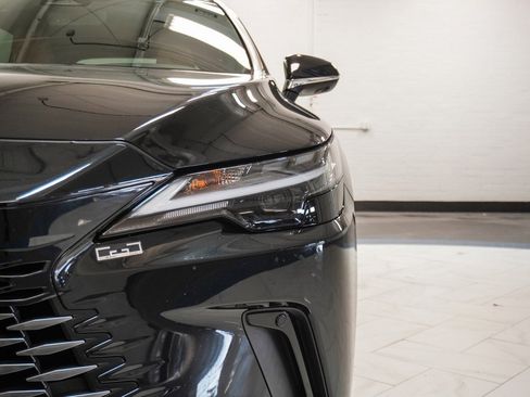 Used 2023 Lexus RX 350 Premium image 39