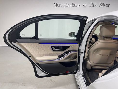 Used 2024 Mercedes-Benz S 580 4MATIC Sedan image 23