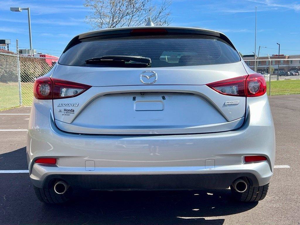 Used 2018 MAZDA MAZDA3 Touring FWD image 8