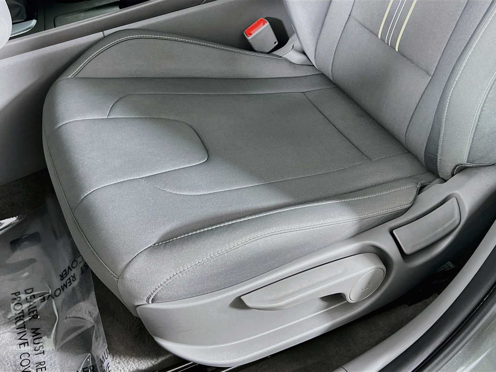 Certified 2026 Hyundai Elantra Sport w/ Cargo Package FWD image 19