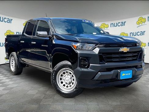 Used 2024 Chevrolet Colorado W/T AWD/4WD image 1