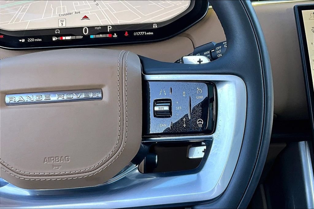 Certified 2025 Land Rover Range Rover SE AWD/4WD image 12