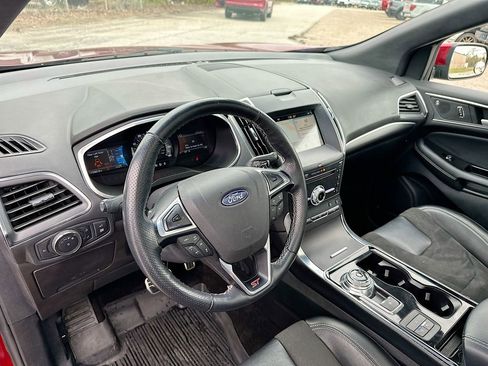 Used 2019 Ford Edge ST w/ Equipment Group 401A image 10