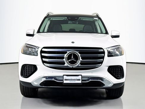 New 2026 Mercedes-Benz GLS 450 4MATIC image 2