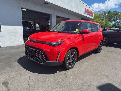 Used 2023 Kia Soul EX FWD image 5