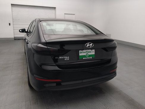 Used 2018 Hyundai Elantra SE FWD image 6