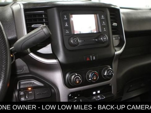 Used 2023 RAM 2500 Big Horn w/ Cold Weather Group AWD/4WD image 21
