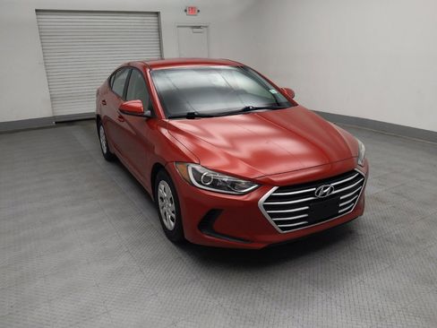 Used 2017 Hyundai Elantra SE image 13