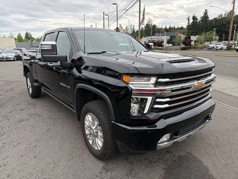 Used 2021 Chevrolet Silverado 2500 High Country w/ Z71 Off-Road Package AWD/4WD image 15
