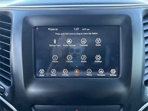 Used 2019 Jeep Cherokee Latitude Plus image 25