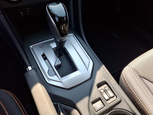 Used 2020 Subaru Crosstrek 2.0i Premium w/ Moonroof Package 2 image 9