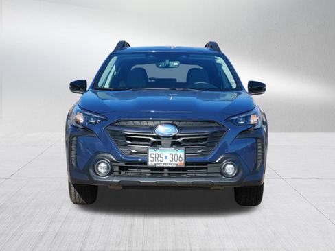 Certified 2025 Subaru Outback Premium image 2