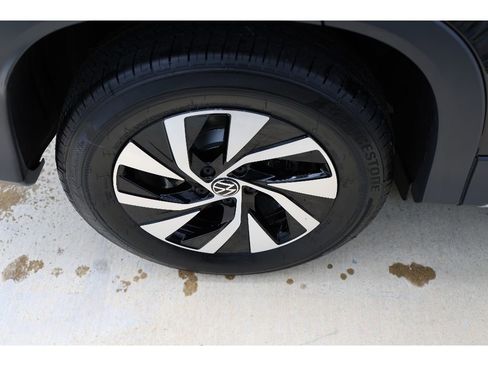 New 2026 Volkswagen Tiguan S image 21