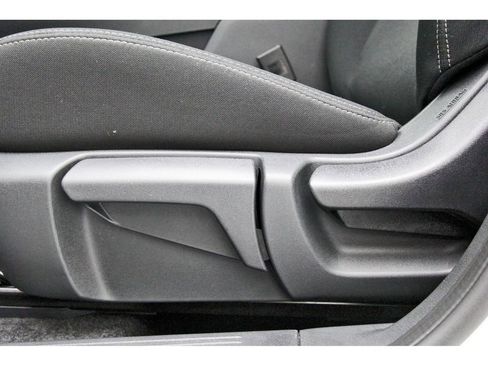 Used 2024 Nissan Rogue S AWD/4WD image 26