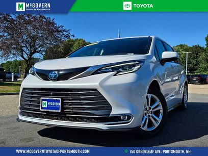 Used 2023 Toyota Sienna Platinum