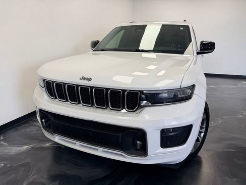 Used 2021 Jeep Grand Cherokee L Overland w/ Luxury Tech Group IV AWD/4WD image 23