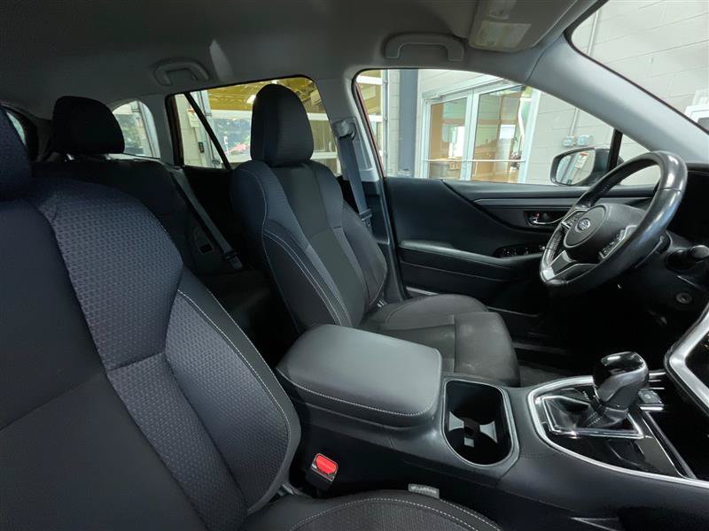 Used 2024 Subaru Outback Premium AWD/4WD image 32