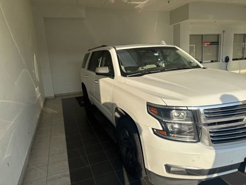 Used 2018 Chevrolet Tahoe Premier RWD image 4