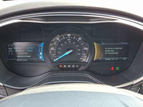 Used 2019 Ford Fusion Energi Titanium FWD image 28