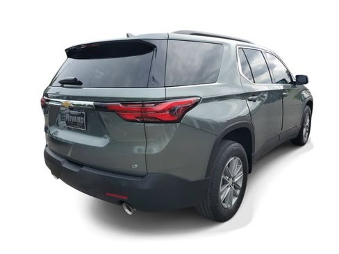 Used 2023 Chevrolet Traverse LT FWD image 4