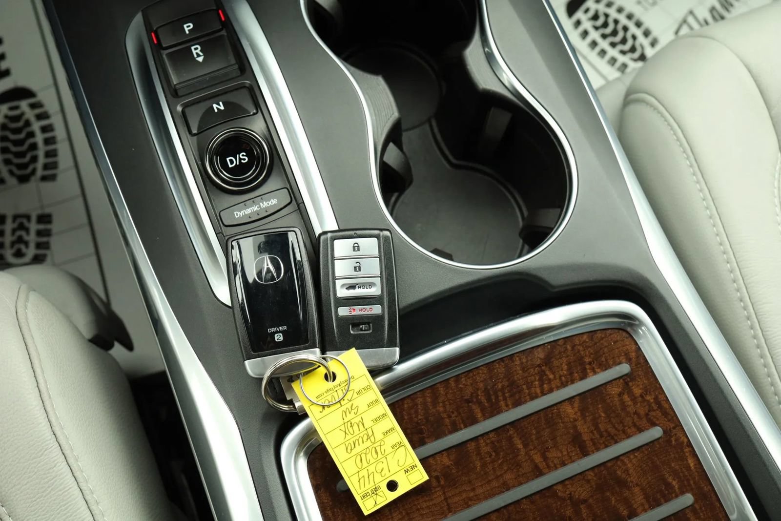 Used 2020 Acura MDX FWD image 31
