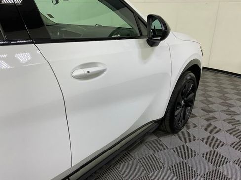 Used 2023 Buick Envision Essence w/ Sport Touring Package AWD/4WD image 7