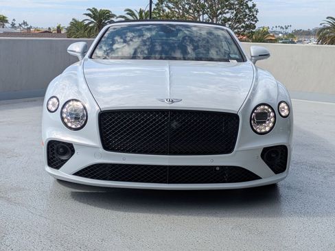 Used 2024 Bentley Continental GT V8 image 10