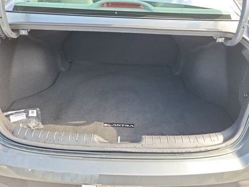 Certified 2025 Hyundai Elantra SEL FWD image 27