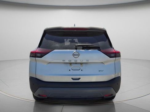 Used 2023 Nissan Rogue SV image 5