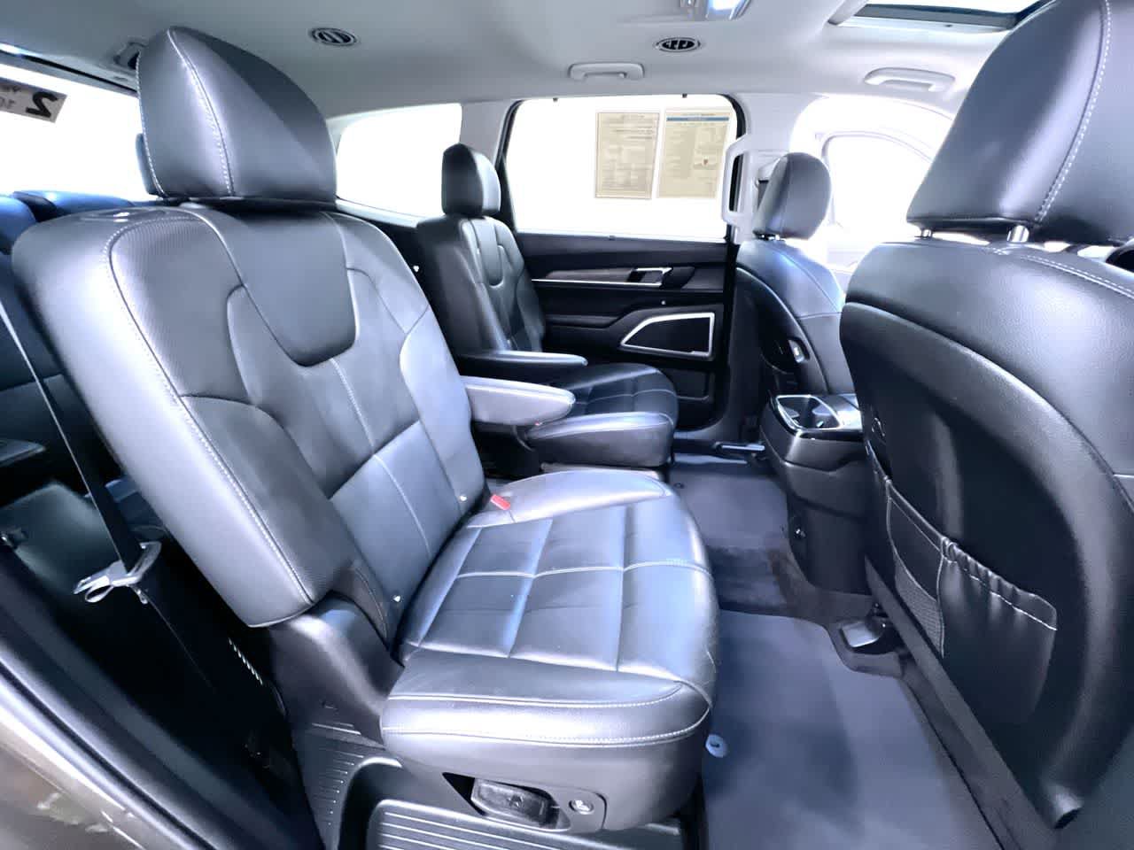 Used 2020 Kia Telluride EX w/ EX Premium Package AWD/4WD image 39