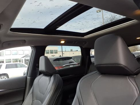 Certified 2024 INFINITI QX60 Pure image 15