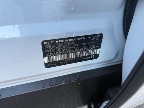 Used 2024 Mitsubishi Outlander SE Black Edition image 36