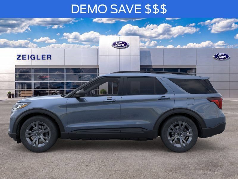 New 2026 Ford Explorer Active w/ Active Comfort Package AWD/4WD image 3