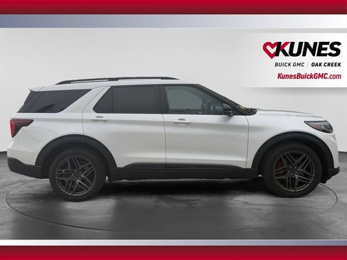 Used 2025 Ford Explorer ST AWD/4WD image 12