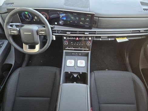New 2026 Hyundai Santa Fe SE image 18