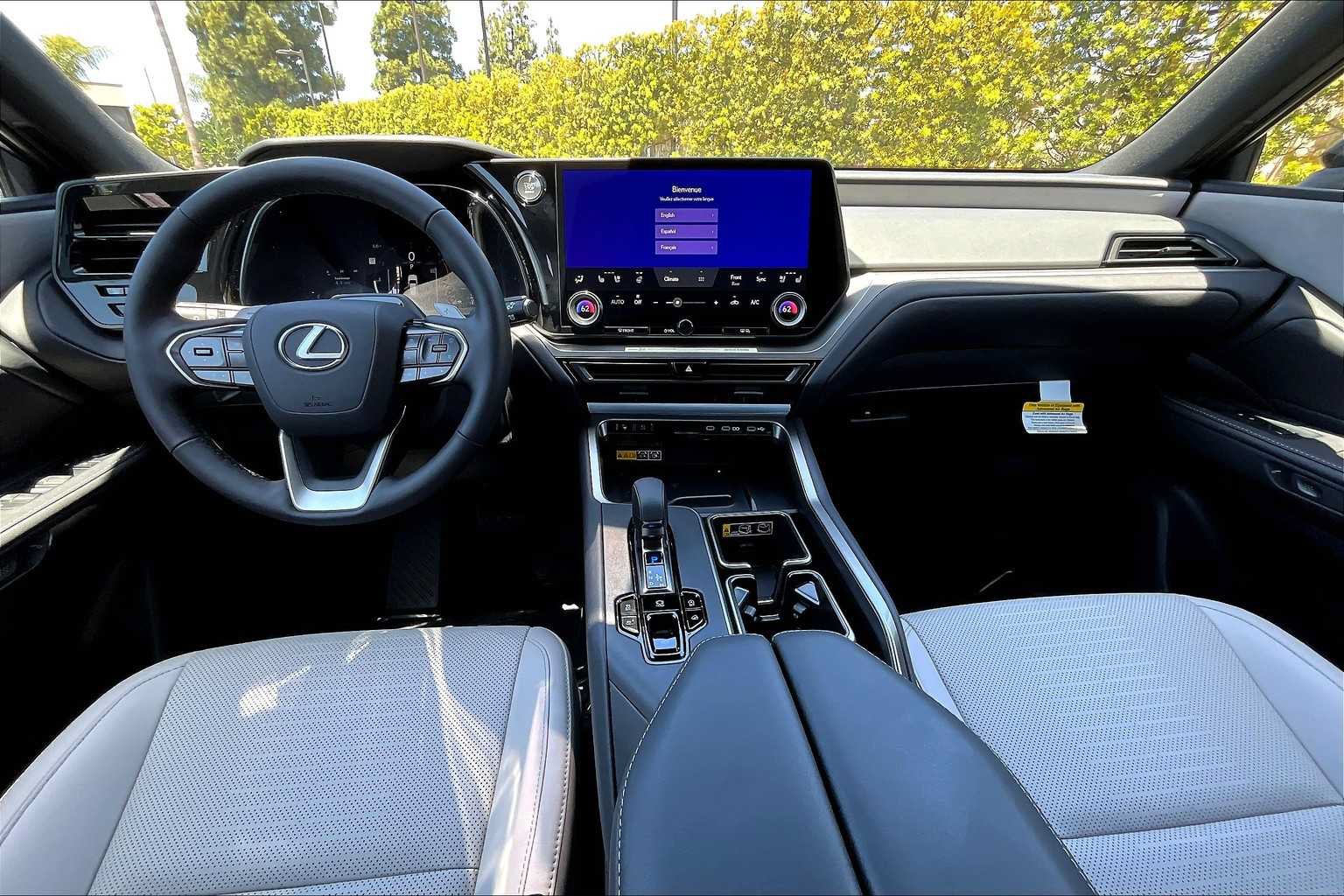 Used 2025 Lexus TX 350 AWD w/ Technology Package image 5