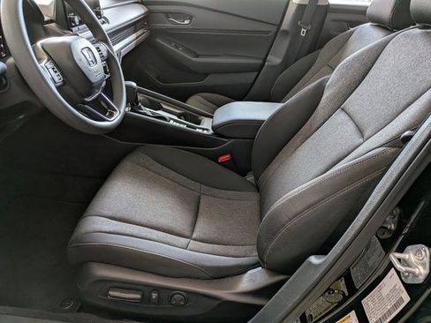 Used 2025 Honda Accord SE image 15