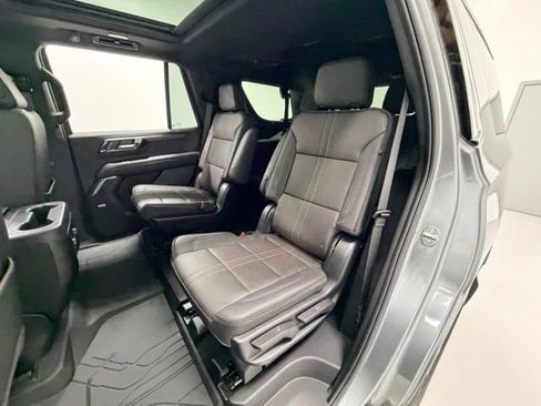 Certified 2025 Chevrolet Tahoe High Country w/ Sun And Tow Package AWD/4WD image 24